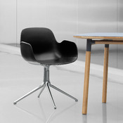sedia con braccioli Form