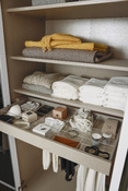 Drehtürenschrank Skat