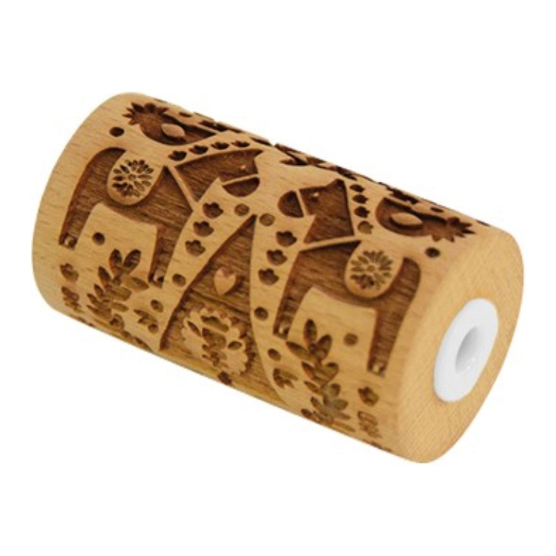 rouleau en bois avec motifs Baking