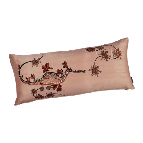 Fodera di cuscino Embroidered Blooming Seadragon