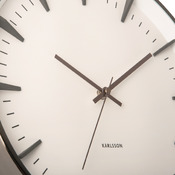 Wanduhr Raised Batons