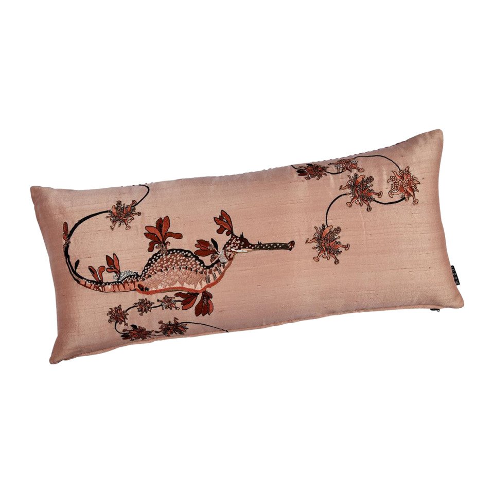 Fourre de coussin EMBROIDERED BLOOMING SEADRAGON