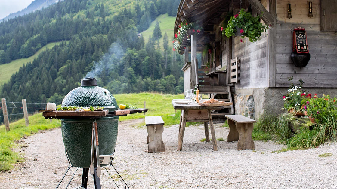 Teaser-Big-Green-Egg-mobile-02.jpg